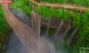 Çin'deki şiddetli yağış, şelalelerde nefes kesen görüntüler oluşturdu