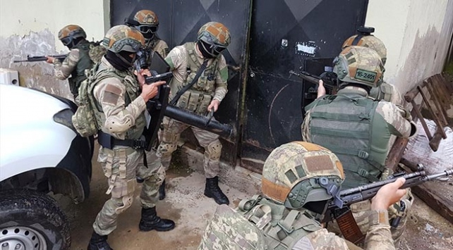 Bursa ve Yalova'da drone destekli uyuşturucu operasyonu: 59 gözaltı