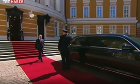 Putin yemin törenine Rus yapımı makam aracıyla gitti