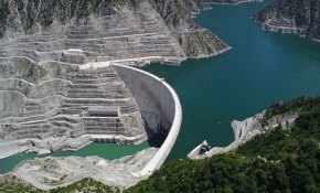 Çoruh'un '3. mavi gerdanlığı' Deriner Barajı havadan görüntülendi