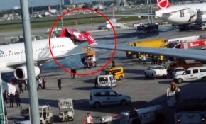 Atatürk Havalimanı'nda bir uçak, park halindeki başka bir uçağa çarptı