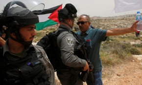 Ramallah'ta Nekbe tanığı otobüsler protestoda