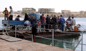 ABD ve YPG/PKK'nın yıktığı Rakka'da tehlikeli yolculuk