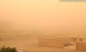 Çin'deki kum fırtınası hayata durma noktasına getirdi