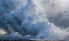 Kilauea Yanardağı'nın lavları okyanusa ulaştı