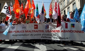 Fransa'da hükümet grevlere karşı çözüm arayışında