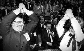 İşte siyah beyaz yılların ve yakın tarihin seçim şarkıları