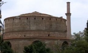 Selanikli Türkler, cenazelerini 200 kilometre uzaklıktaki mezarlığa taşıyor