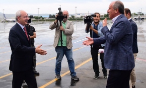 Kılıçdaroğlu ve İnce Esenboğa Havalimanı'nda karşılaştı