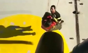 Gemide rahatsızlanan personeli Mehmetçik kurtardı