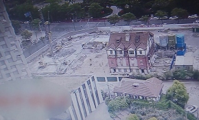 Çin’de üç katlı tarihi binanın yeri değiştirildi