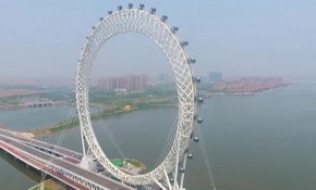 Dünyanın ilk ortası boş dönme dolabına yoğun ilgi