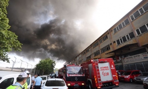 İstanbul'da fabrika yangını