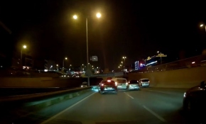 Trafikte tehlikeli hareketler kazaya neden oldu