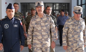 Genelkurmay Başkanı Akar, Irak’ın kuzeyinde yürütülen harekatı takip etti