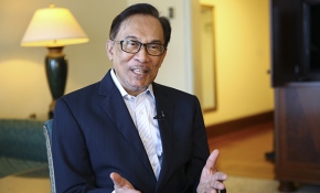 Malezyalı siyasetçi Enver İbrahim: Erdoğan ülkesini korudu, ben de aynısını yapardım