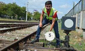 Tren teşkil görevlisinin müzik aşkı