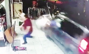 Kıl payı ölümden döndüler, kaza anı kamerada