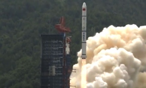 Çin yeni nesil ikiz uydularını başarıyla fırlattı