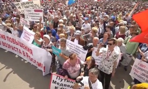 Rusya'da emeklilik reformu protesto edildi