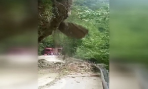 Çin'de şiddetli yağışlar heyelana sebep oldu