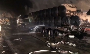 Çin'de iki TIR'ın çarpıştığı tünelde yangın paniği