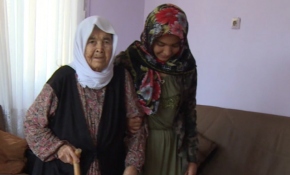 92 yaşındaki Cennet nine çocukken Atatürk'ü görmüş