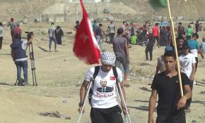 Gazzeli Selim yaralı katıldığı gösterilerde yine Türk bayrağı açtı
