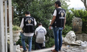 Polis ekipleri Adnan Oktar'ın villasında arama yaptı