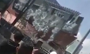 Meksika'da yeni açılan AVM'nin çatısı çöktü