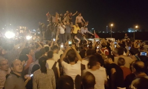 15 Temmuz'da Sabiha Gökçen'de yaşananlara ait yeni görüntüler çıktı