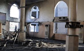 Gazze'deki Şeyh Zayed Camii İsrail'in saldırısında hasar gördü