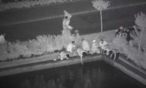 Süs havuzunda abdest alıp darbecilere direndiler