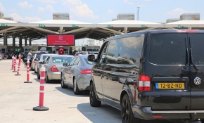 Kapıkule'de gurbetçi yoğunluğu