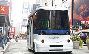 Sürücüsüz otobüs New York sokaklarında deneme sürüşü yaptı