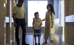 Suriyeli Reyyan, 20 ay sonra ilk adımını Türkiye'de attı