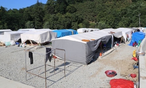 Mevsimlik tarım işçileri fındık hasadını bekliyor