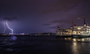 İstanbul'da şiddetli yağış etkili oluyor