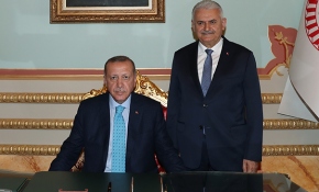 Cumhurbaşkanı Erdoğan TBMM Başkanı Binali Yıldırım'ı ziyaret etti