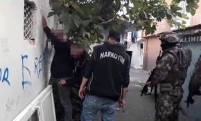 İzmir'de uyuşturucu tacirlerine göz açtırılmıyor