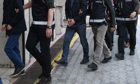 Rodos'a kaçmaya çalışan FETÖ firarileri Mersin'e getirildi