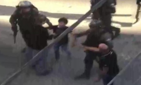 İsrail askerleri 10 yaşındaki çocuğu gözaltına aldı