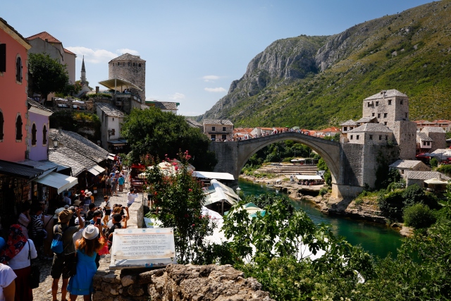 Mostar Köprüsü
