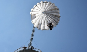 Ankara'da paraşüt heyecanı
