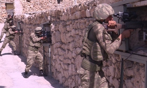 Mehmetçik Gabar’da kuş uçurtmuyor