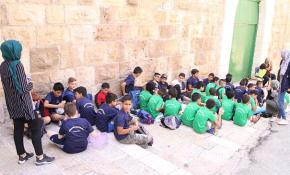 Mescid-i Aksa'da toplanan çocuklar Filistin için şarkı söyledi