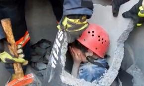 Beton borunun içerisine sıkışan çocuğu itfaiye ekipleri kurtardı