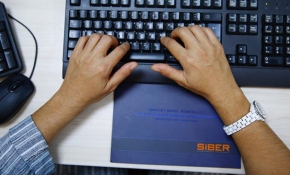 İstanbul merkezli "siber dolandırıcılık" operasyonu: 11 tutuklama