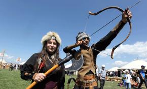 "Erzurum Türk Oyunları Festivali" renkli görüntülere sahne oldu
