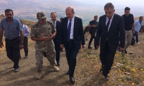İçişleri Bakanı Soylu Yüksekova Kalana Üs Bölgesinde